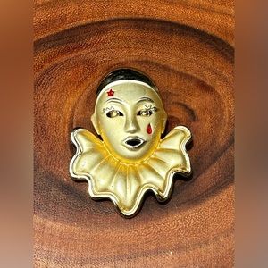VINTAGE crying clown brooch.